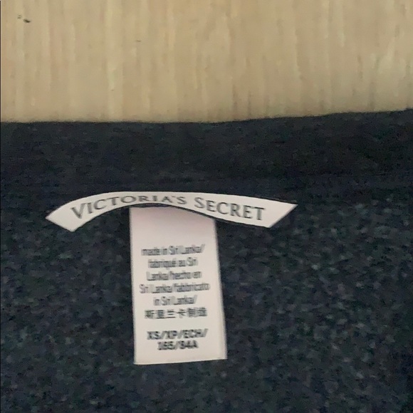 Victoria’s Secret sleep top - Picture 2 of 2